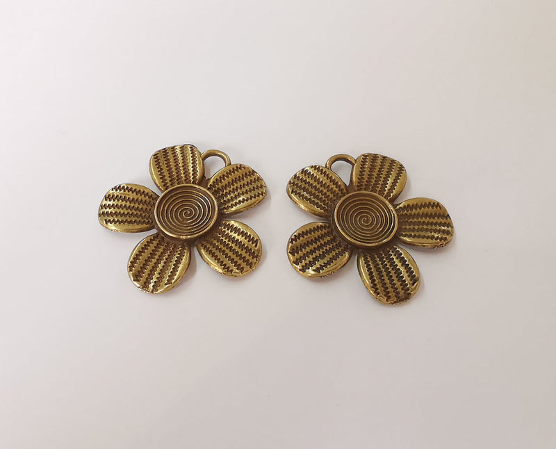 2 Flower charms Antique bronze plated charms (35x34mm) G23856