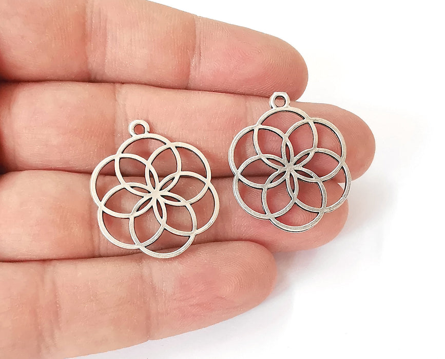 4 Circles charms Antique silver plated charms (30x24mm) G23857