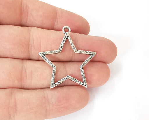 4 Hammered star charms Antique silver plated charms (37x35mm)  G23858