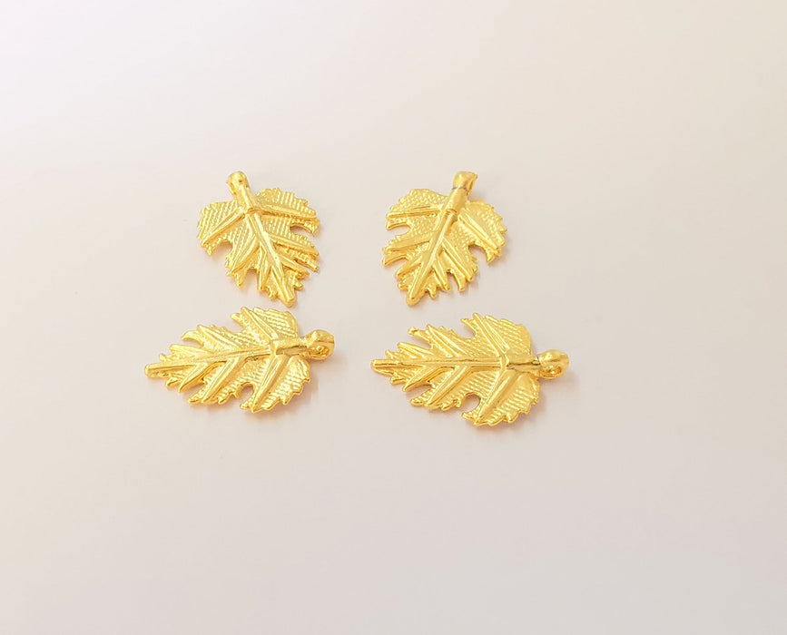 4 Leaf charms Gold plated brass charms (18x13mm)  G23881