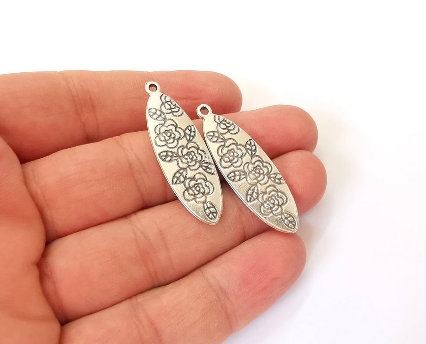 2 Flower oval charms Antique silver plated charms (40x13mm) G23883