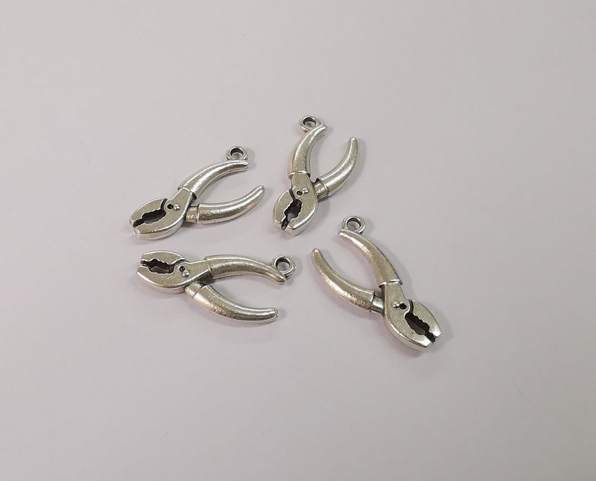 5 Pliers charms Antique silver plated charms (25x13mm)  G24118