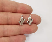 10 Cactus charms Antique silver plated charms (16x10mm) G24130