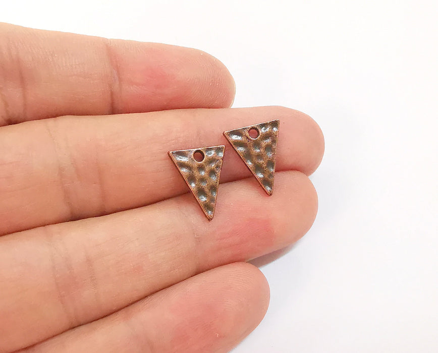 10 Hammered triangle charms Antique copper plated charms (14x12mm)  G23999