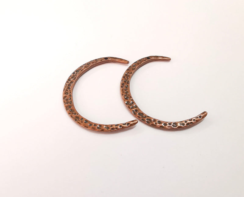 2 Hammered crescent charms Copper plated charms (46mm)  G24001