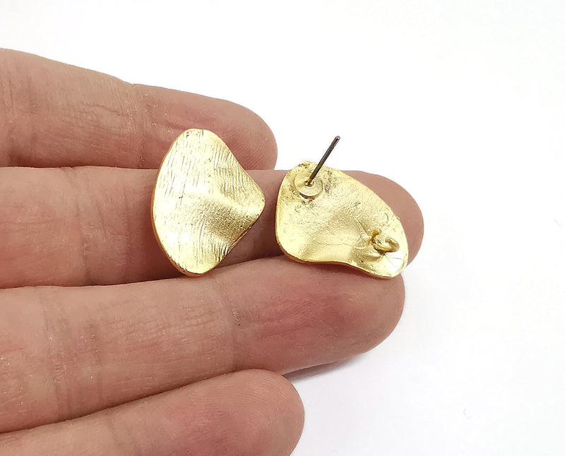 Wavy streaked gold earring base wire with hoop Gold plated brass findings 1 Pairs (22x17mm) G24089