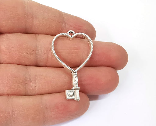 4 Heart Key charms Antique silver plated charms (41x25mm)  G24103