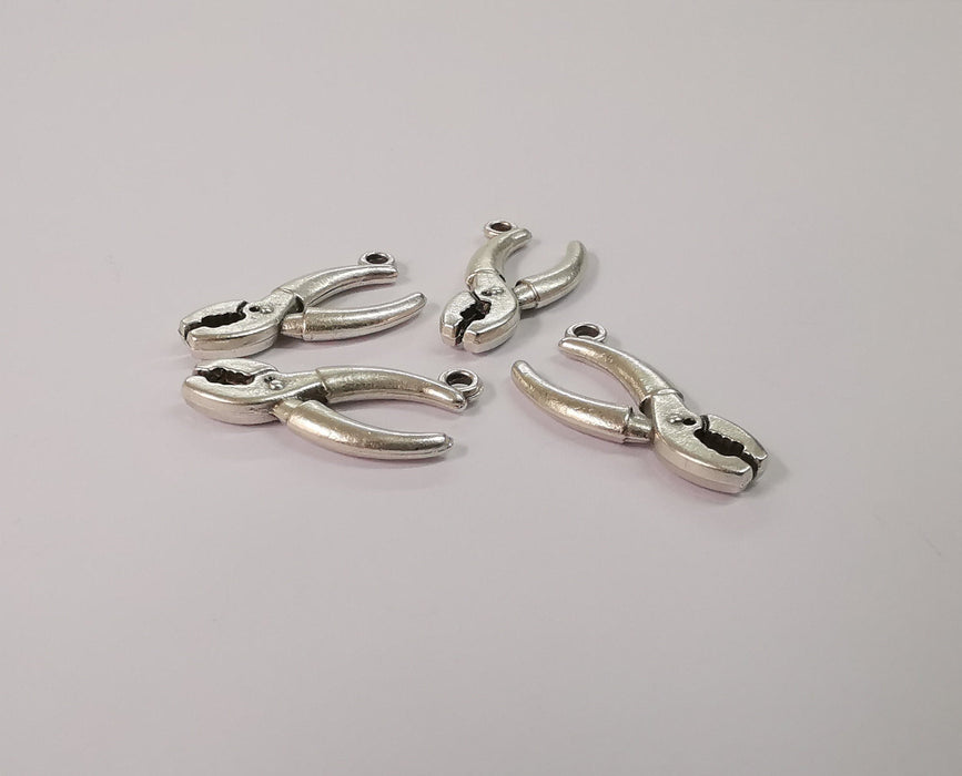 5 Pliers charms Antique silver plated charms (25x13mm)  G24118