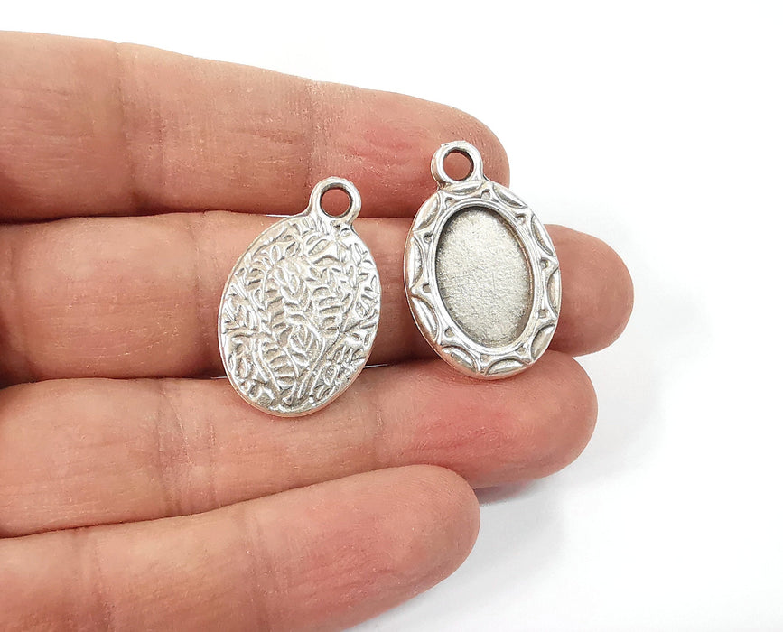 2 Leaf branch frame pendant blank Antique silver plated pendant (29x19mm) (17x11mm Blank Size)  G24127