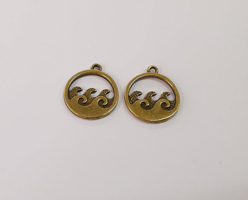 4 Sea waves charms Antique bronze plated charms (23x20mm)  G24142