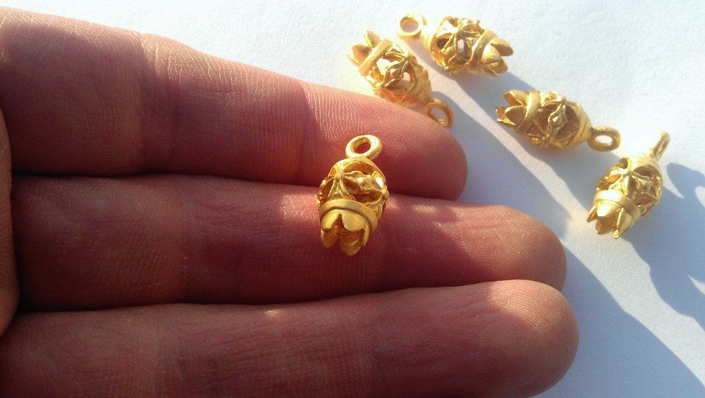 2 Flower Charms Gold Plated Brass G9859