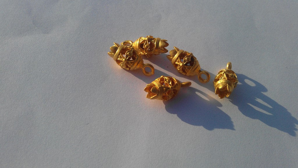 2 Flower Charms Gold Plated Brass G9859