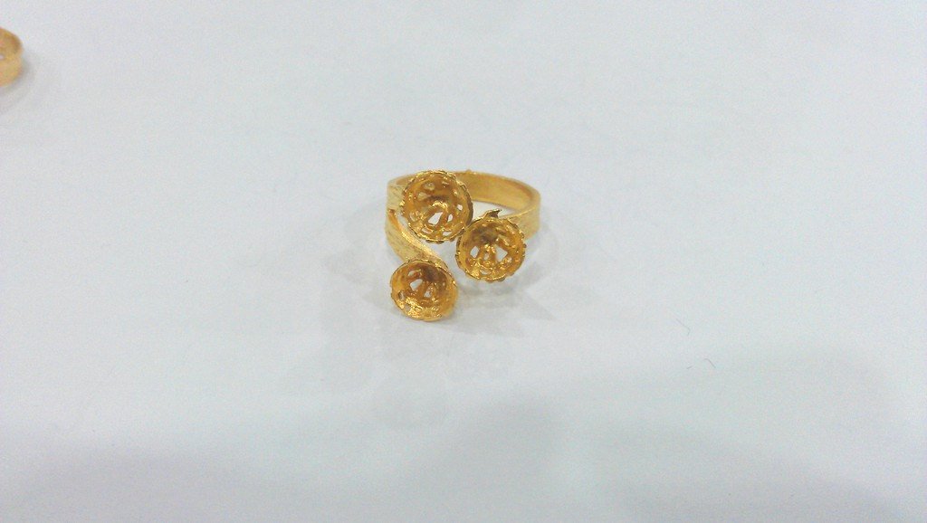 Adjustable Ring Blank  (6 mm blank)  Gold Plated Brass  G11494