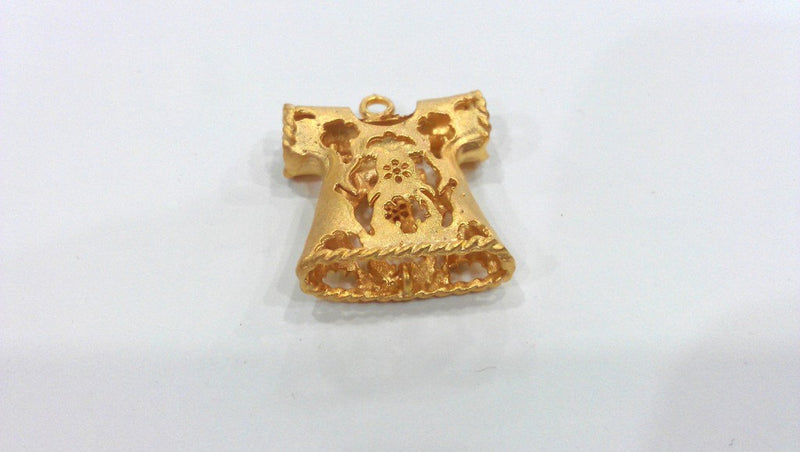 30x24 mm   Robe Pendant,Connector , Gold Plated Brass G183