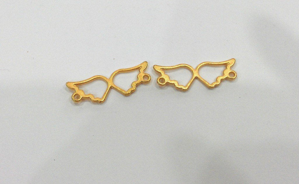 2 Wing Charms Gold Plated Metal  G11803