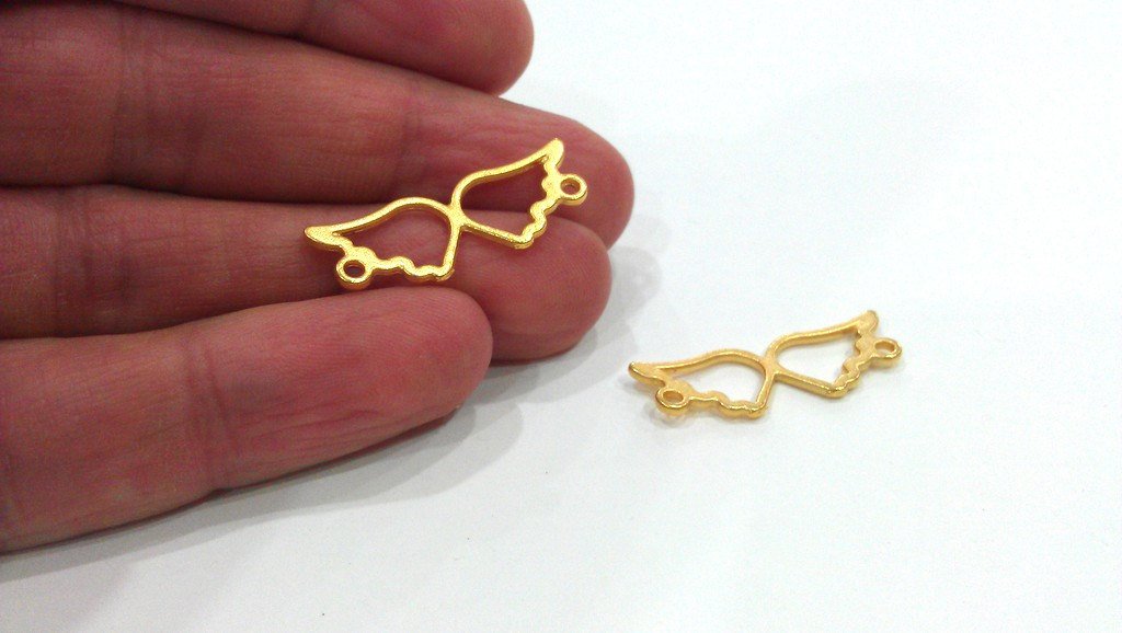 2 Wing Charms Gold Plated Metal  G11803