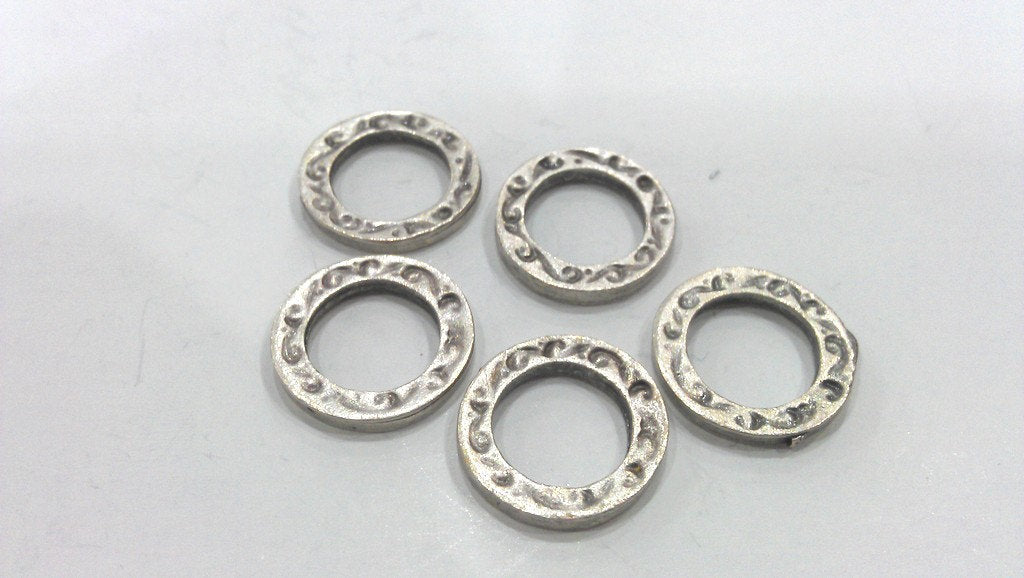 5 Silver Circle Charm Findings Antique Silver Plated Metal Connector  (14 mm) G10949