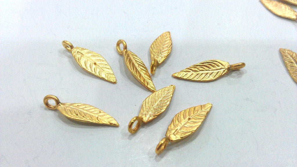 30 Pcs  Leaf Charms  , Gold Plated Brass G14160