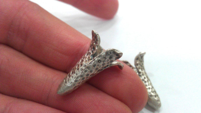 2 Tulip Cone Silver Cone Antique Silver Plated Brass Cone , Findings G9552