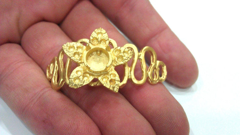 22K Gold Plated Brass Connector with Flower 7 mm Base Setting,  Findings  G375