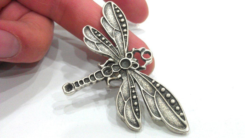2 Pcs  Antique Silver Plated Metal Dragonfly Pendant  G12244