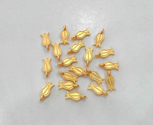 10 Tulip Charms Gold Plated Tulip Charms   G500