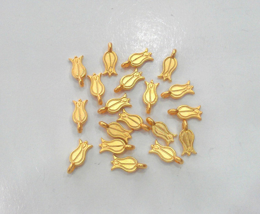10 Tulip Charms Gold Plated Tulip Charms   G500