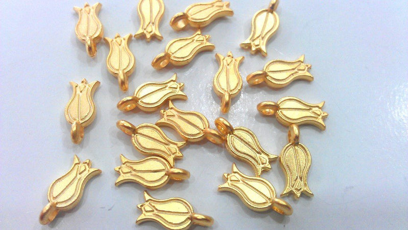 10 Tulip Charms Gold Plated Tulip Charms   G500