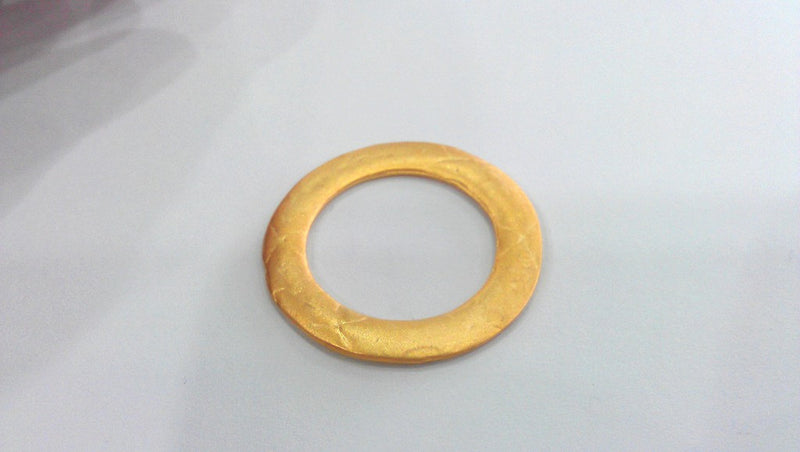 4 Gold Plated Circle Finding Pendant (29 mm)  G641