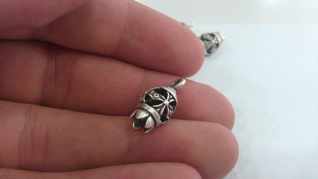 2 Flower Charms Silver Charm Antique Silver Plated Brass G9554