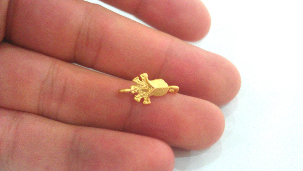 4 Gold Flower Charms , Gold Plated Brass G9880