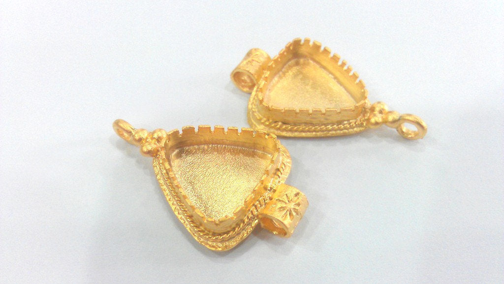 Triangle Bezel , Mountings , Findings  Gold Plated Brass G1030