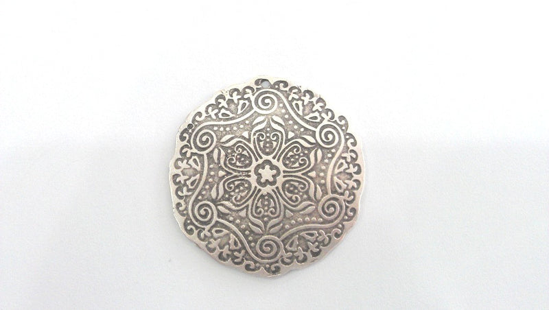 5 Silver Pendant Oxidized Silver Plated  Medallion  Pendants (45 mm)  G14604