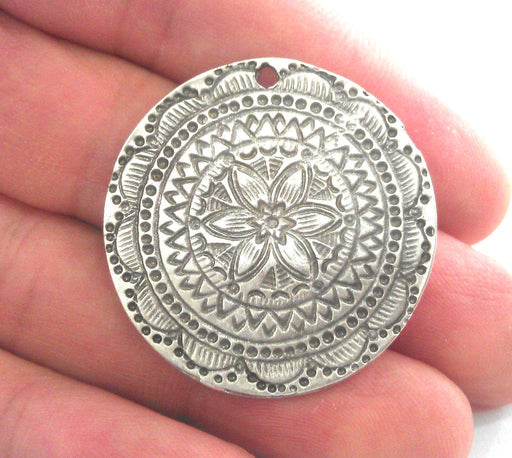 2 Pcs (36 mm) Oxidized Silver Plated  Medallion  Pendants G9776