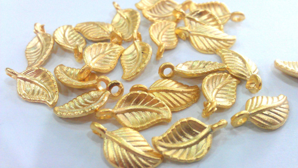 50 Pcs (15x8 mm)   Leaf Charms ,  Gold Plated  G1420