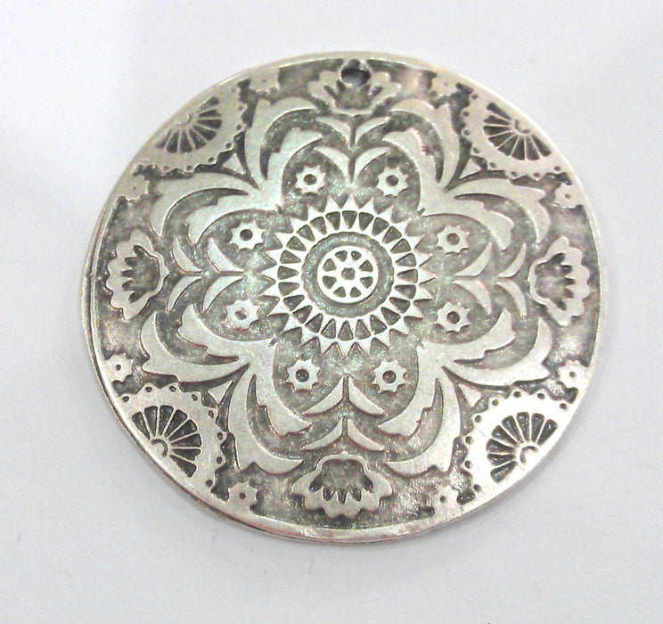 5 Silver Plated Medallion Pendants (45 mm) G12632