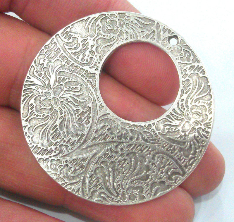 2 Patterned Pendant Silver Plated Metal Medallion Pendants (42 mm) G11071