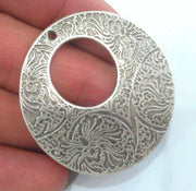 2 Patterned Pendant Silver Plated Metal Medallion Pendants (42 mm) G11071