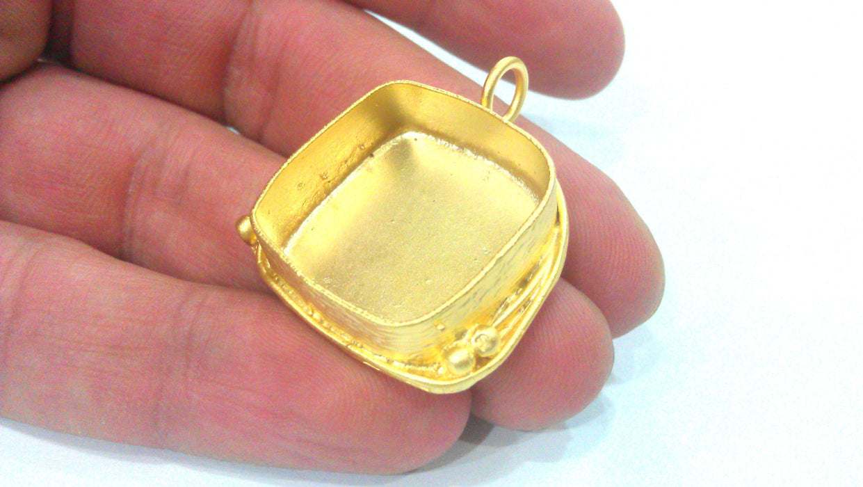 Gold Pendant Blank Gold Plated Brass Bezel Settings , Mountings , Findings 22 mm   G1596