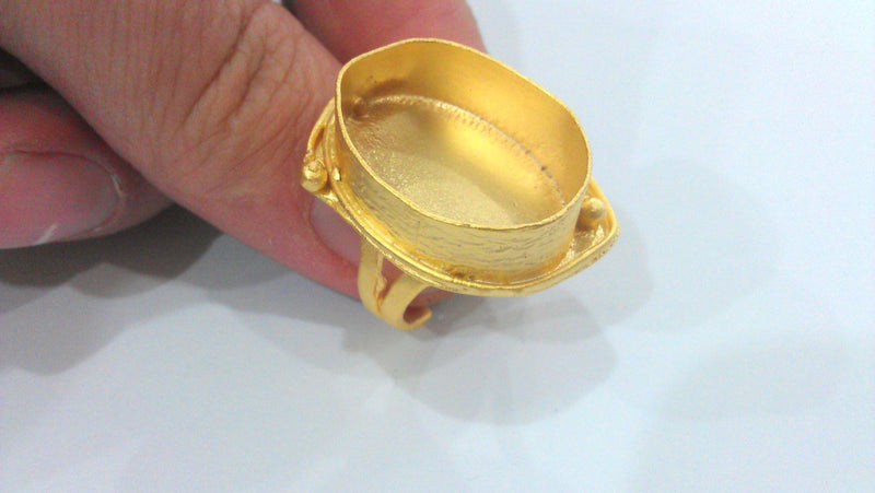 Ring Settings Cabochon Base,Mountings  Gold Plated Brass (25x18 mm Blank)  G10783