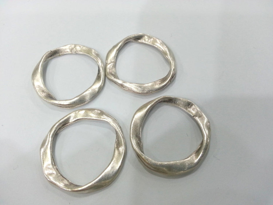 4 Silver Circle Connector Antique Silver Plated Connector  (28 mm)  G10699