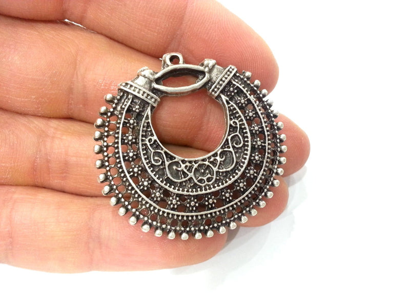 2 Pcs (40 mm) Oxidized Silver Plated  Medallion  Pendants   G9774