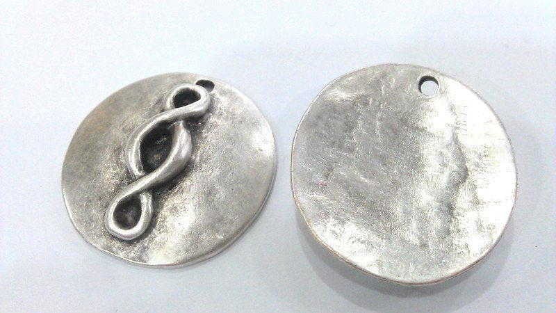 2 Pcs (34 mm) Oxidized Silver Plated  Medallion  Pendants (33 mm) G10952