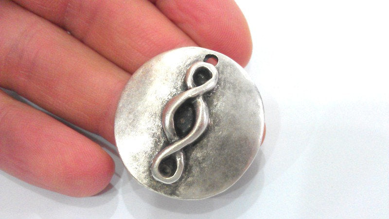 2 Pcs (34 mm) Oxidized Silver Plated  Medallion  Pendants (33 mm) G10952