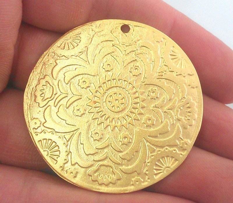 45 mm Gold Plated Medallion  Pendant   G13822