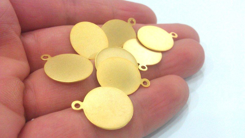 6 Gold Round Charms , Gold Plated Brass (16 mm) G2220