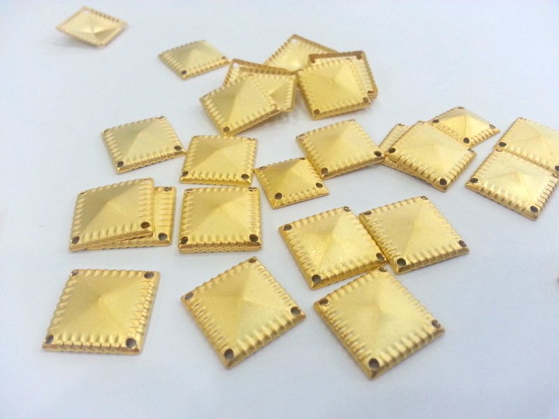 4 Pcs (16 mm) Gold Plated Brass Square Connector , Chams  G2272