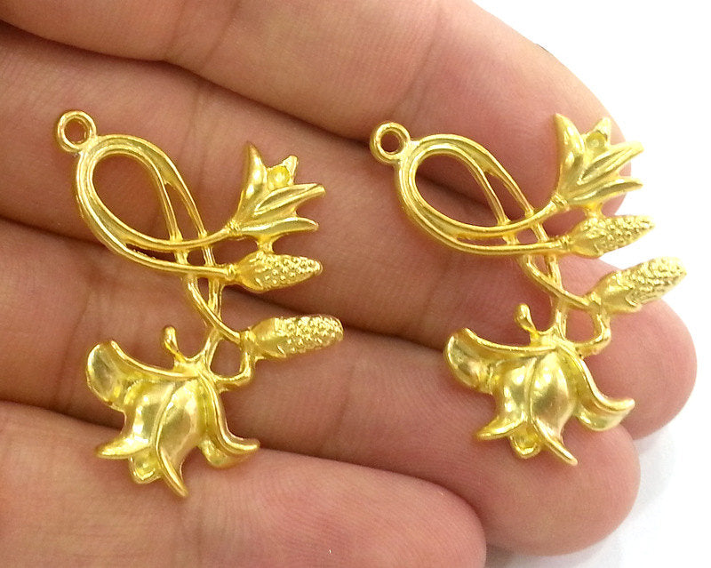 2 Gold Leaf Charms , Gold Plated Metal 2 Pcs (35x33 mm)  G2710