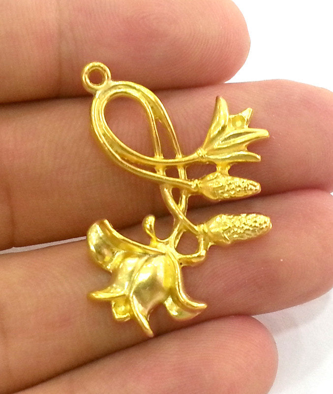 2 Gold Leaf Charms , Gold Plated Metal 2 Pcs (35x33 mm)  G2710