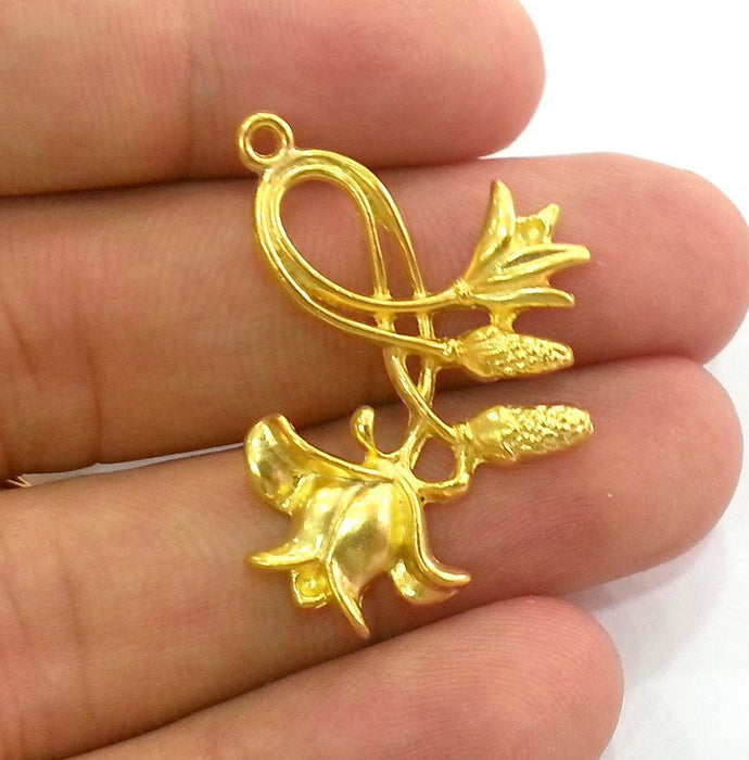 2 Gold Leaf Charms , Gold Plated Metal 2 Pcs (35x33 mm)  G2710